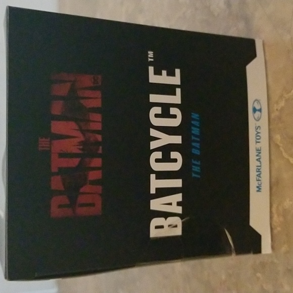 DC Batcycle - Picture 8 of 10